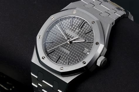 dong anh Audemars Piguet